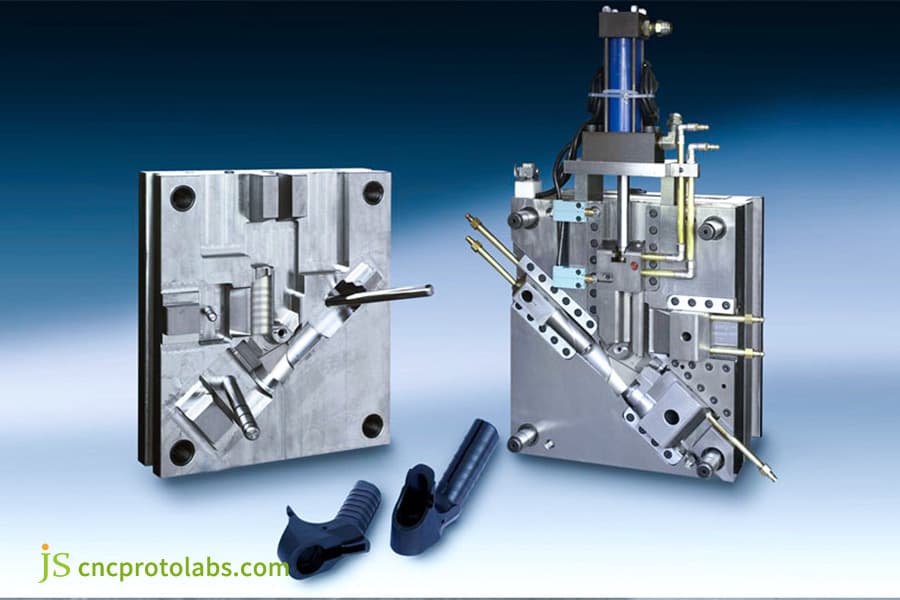 Stampi in alluminio e parti prototipali in plastica.