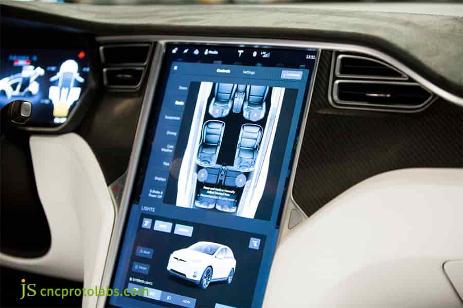 Panneau central de voiture via moulage par insertion de film