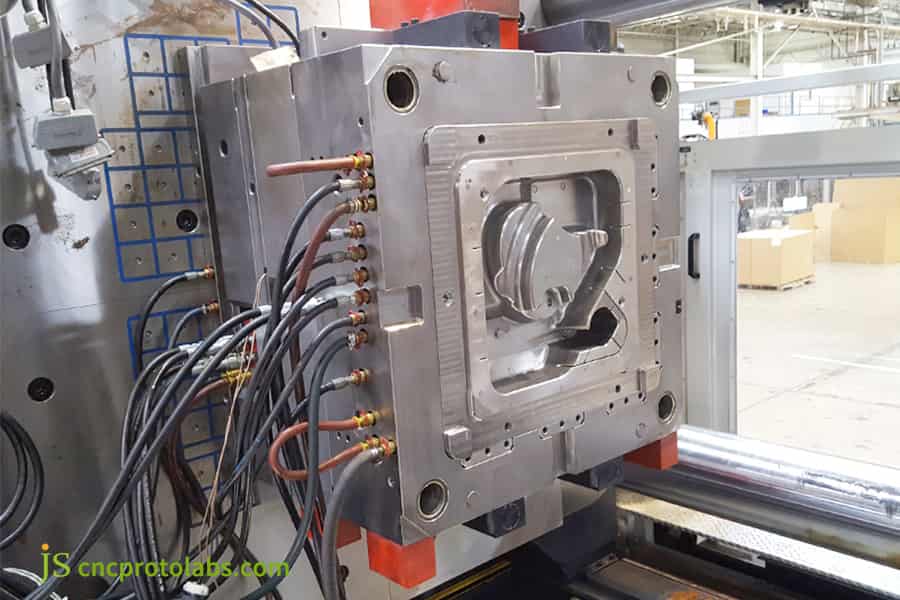 Custom injection molding cost breakdown