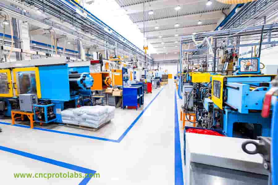 塑料注塑瓷器工厂车间