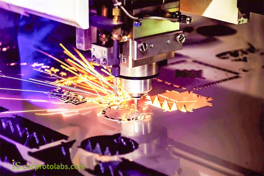 Equipamento de fabricação de corte a laser com faíscas
