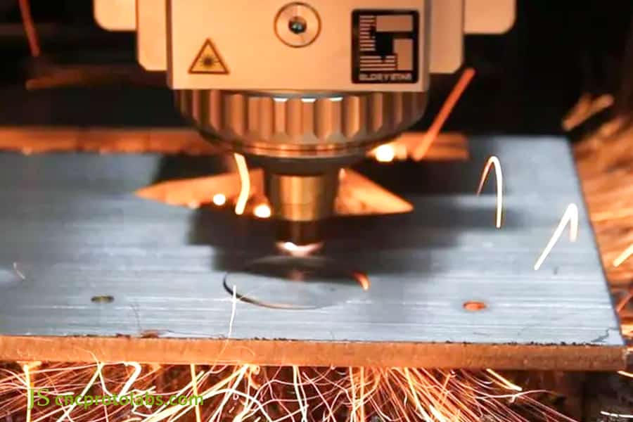 Laser cutting thick metal negative defocus