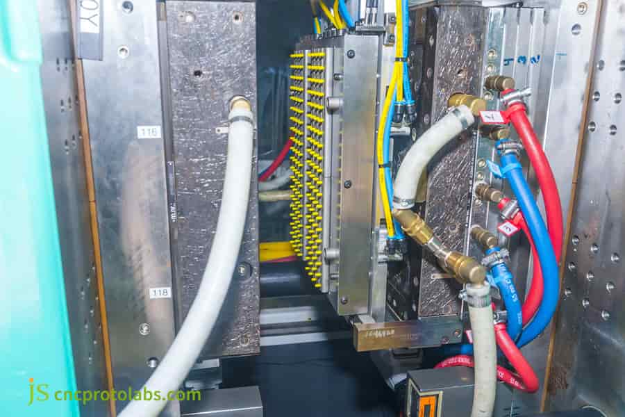 Advanced LSR Injection Molding calculates