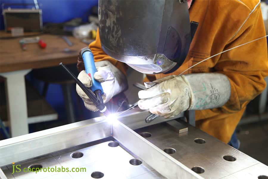 Custom sheet metal fabrication service welding