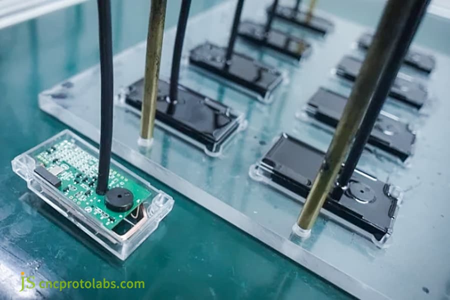 Sobremoldagem de PCB para PCBs médicos automotivos