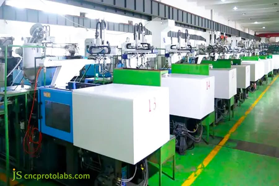 Fabbrica di produzione di prototipi in plastica.