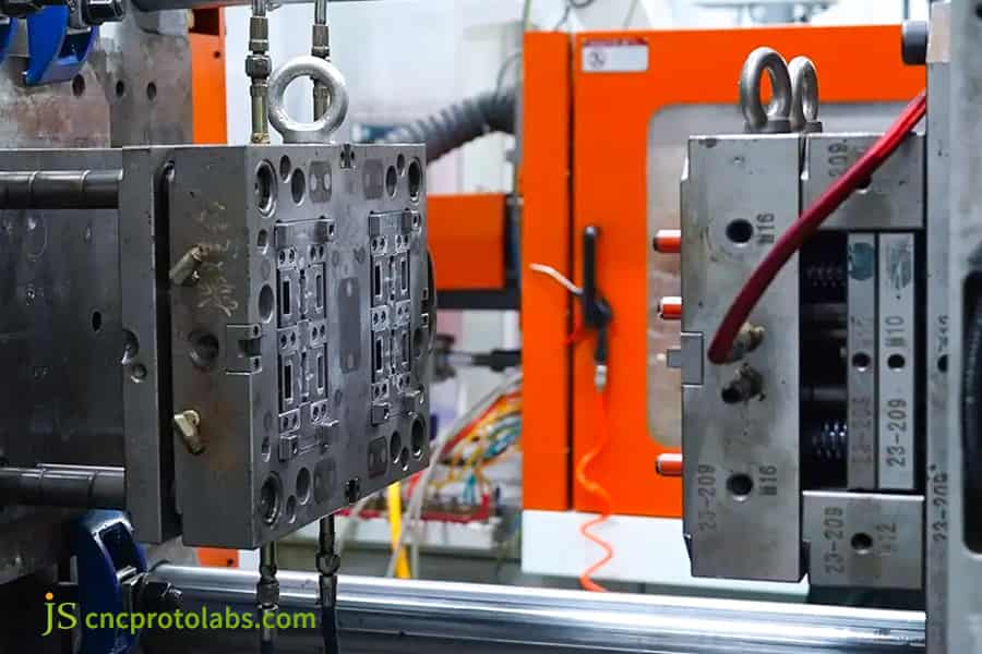 Steel vs Aluminum injection molds comparison